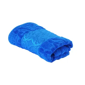حوله دستی کارینا مدل آیریس سایز 59×31 سانتی متر