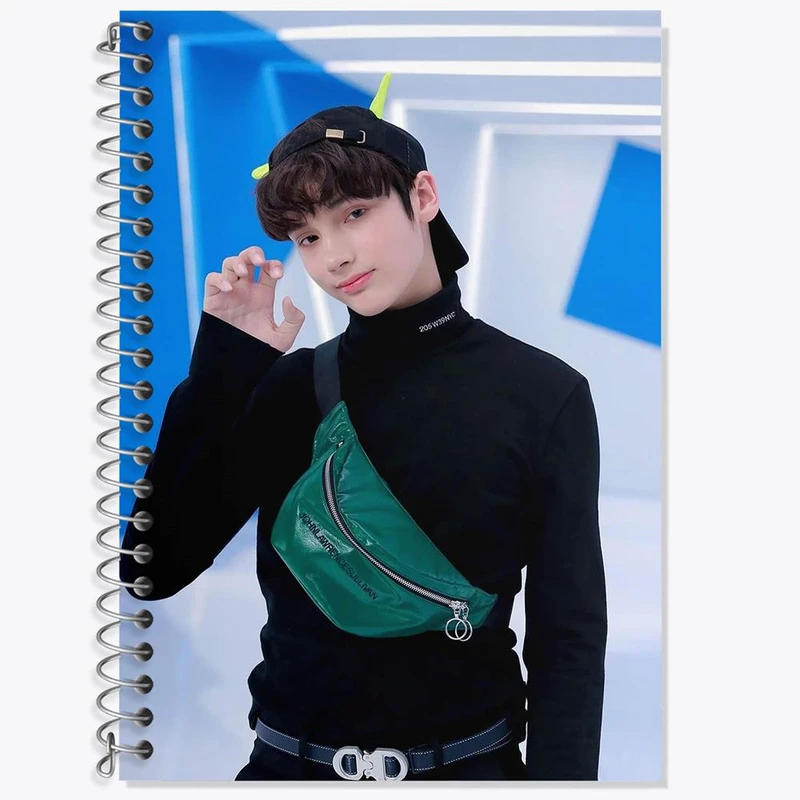 دفتر زبان 50 برگ خندالو مدل سه خط طرح هیونینگ کای گروه تی اکس تی TXT کد 11842