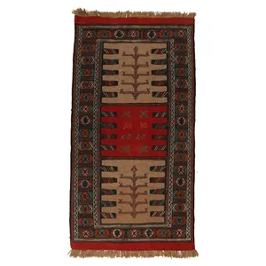 گلیم دستبافت دومتری طرح سفره کردی کد 1403118