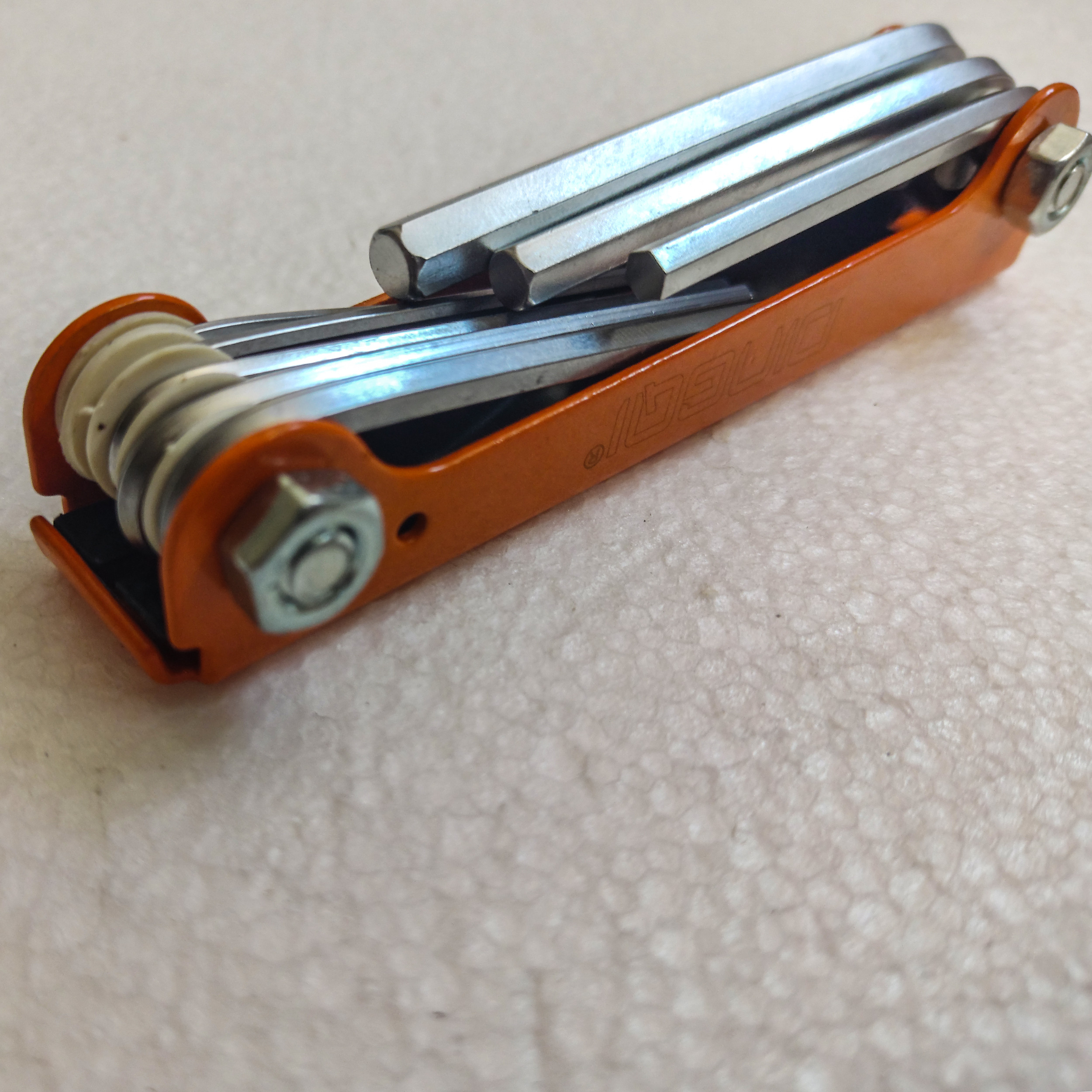 آچار شش گوش دینگشی مدل TGB 100 مجموعه 8 عددی