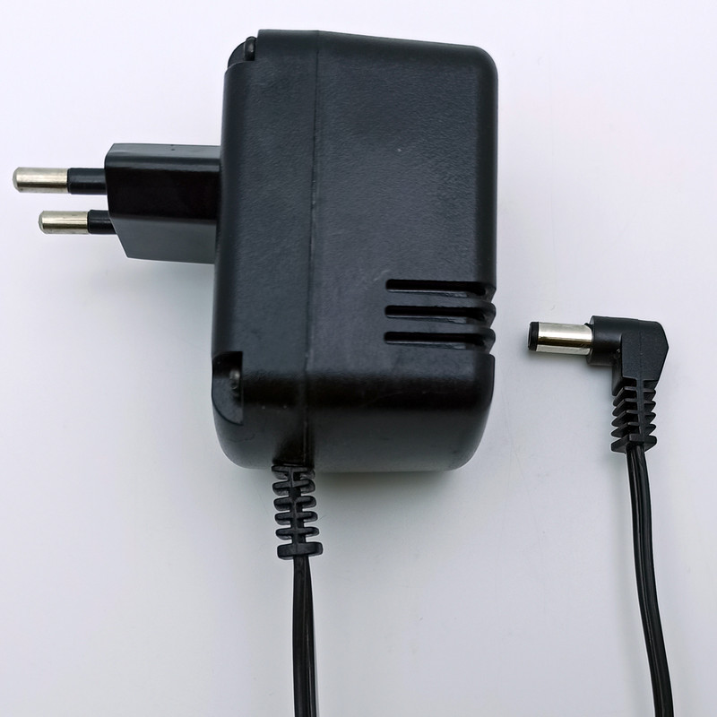 آداپتور 12 ولت 300 میلی آمپر نیوترانس مدل 12300