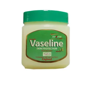 وازلین ویتامینه معطر سورفین مقدار 135 گرم