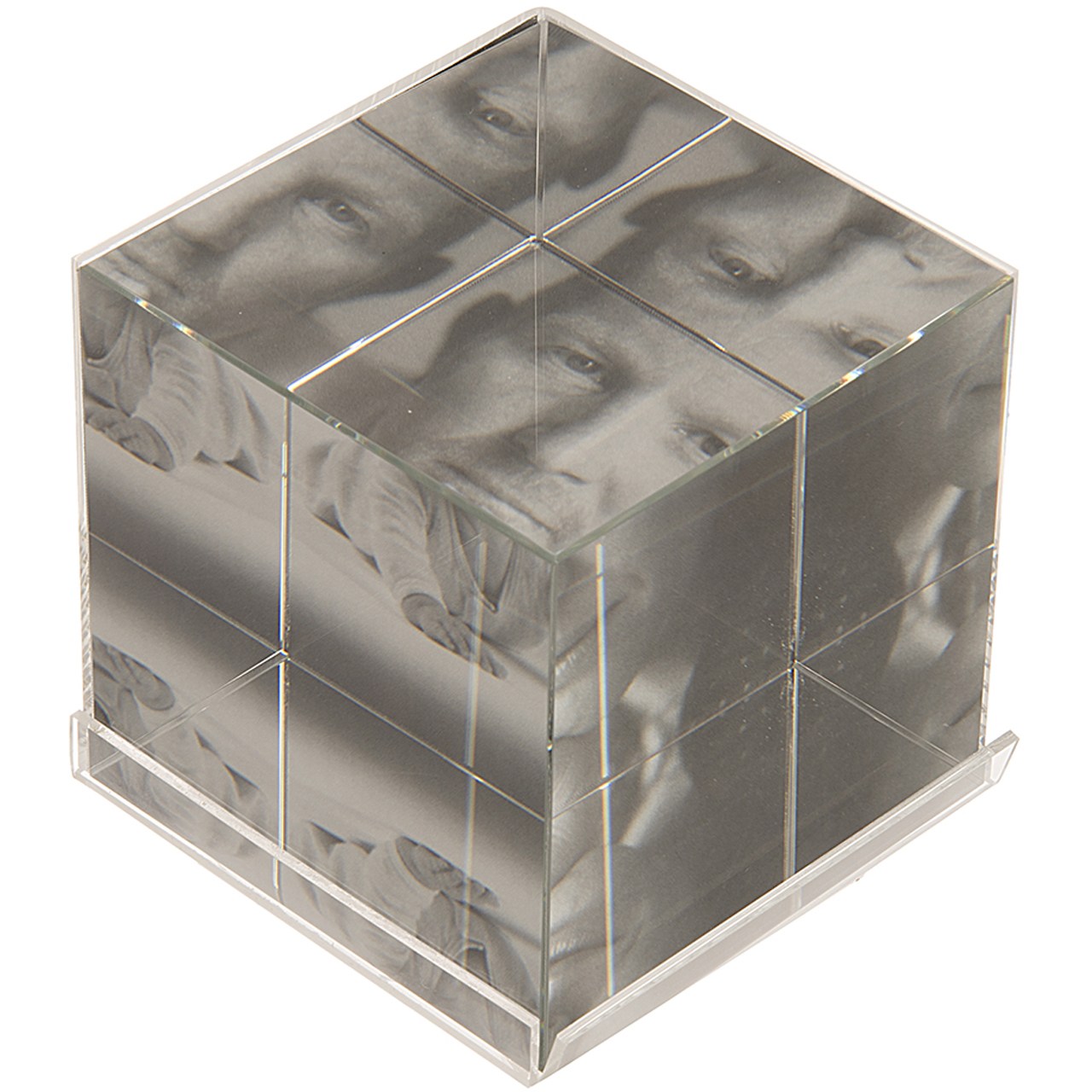 قاب عکس فیلیپی مدل Cubic crystalسایز Large