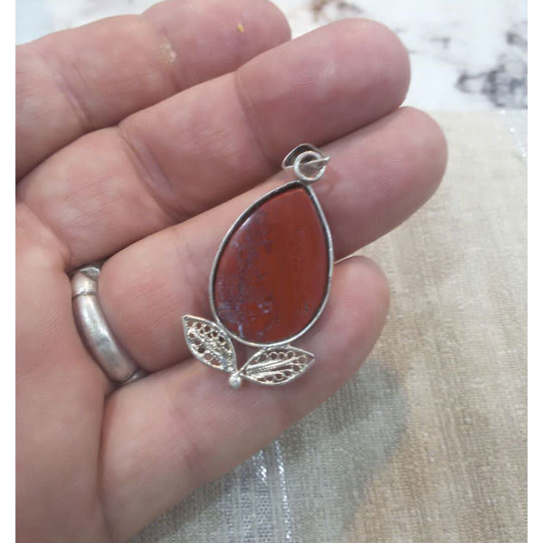 آویز گردنبند زنانه مدل سنگ جاسبر طبیعی