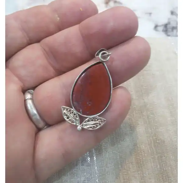 آویز گردنبند زنانه مدل سنگ جاسبر طبیعی