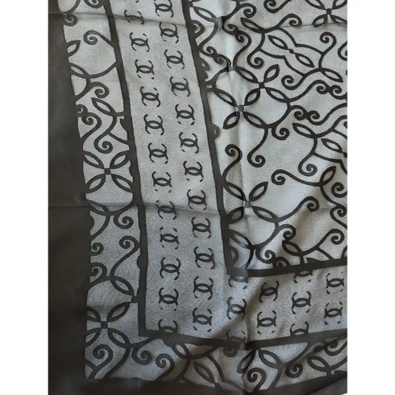 روسری زنانه مدل حریر مجلسی کد D4