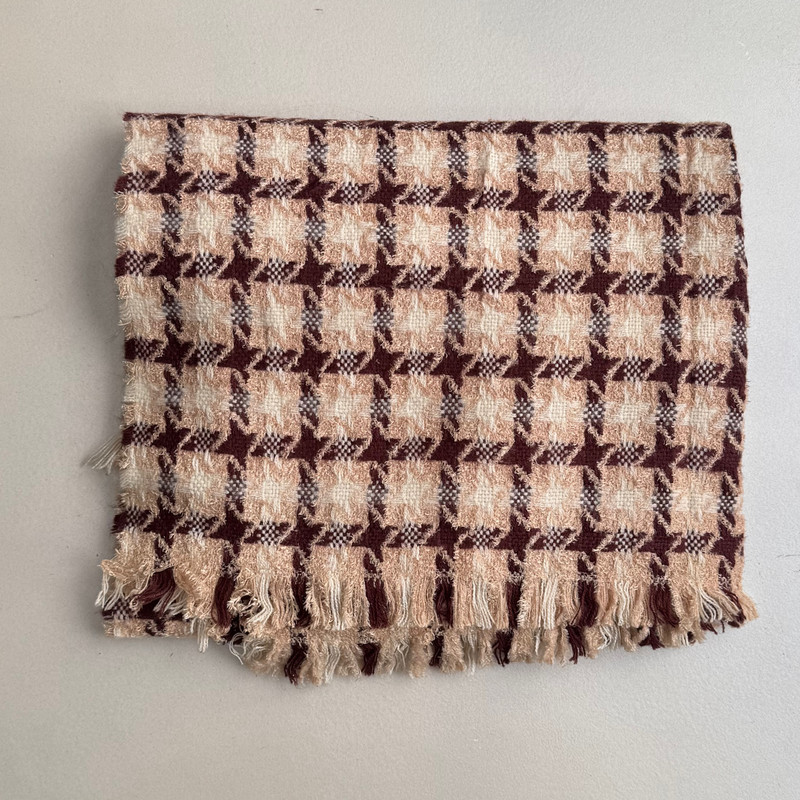 شال گردن زنانه مدل شال گردن زنانه مدل موهر چهارخانه مربعی ریز ریش ریشی کد 16