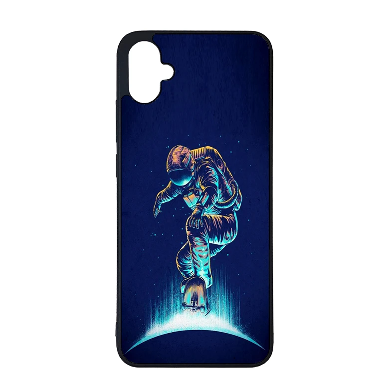 کاور گالری وبفر طرح قاب فضانورد مناسب برای گوشی موبایل سامسونگ galaxy a06