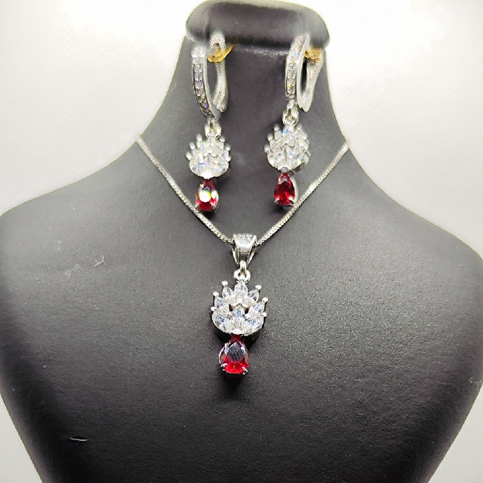 نیم ست نقره زنانه مدل سنگ یاقوت کد 7555