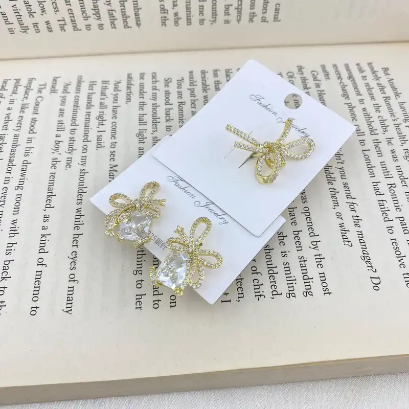 گوشواره زنانه مدل پاپیون کد E4716 مجموعه 2 عددی