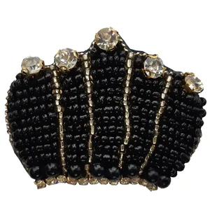 سنجاق سینه زنانه مدل تاج کد 012