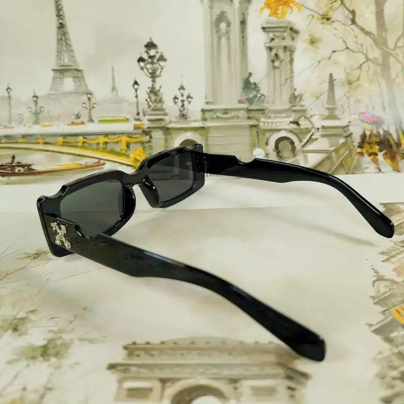 عینک آفتابی بچگانه مدل CH4 کد BL