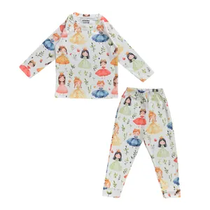 ست تی شرت آستین بلند و شلوار راحتی دخترانه مدل دخترک کد ۷۰