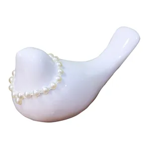 مجسمه سرامیکی مدل پرنده طرح عروس کد queen