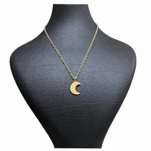 گردنبند زنانه مدل ماه کد 01