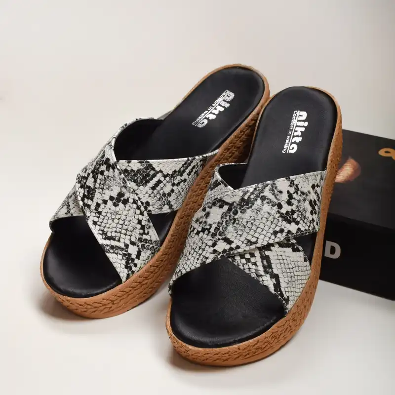 صندل زنانه نیکتا مدل BK.2798