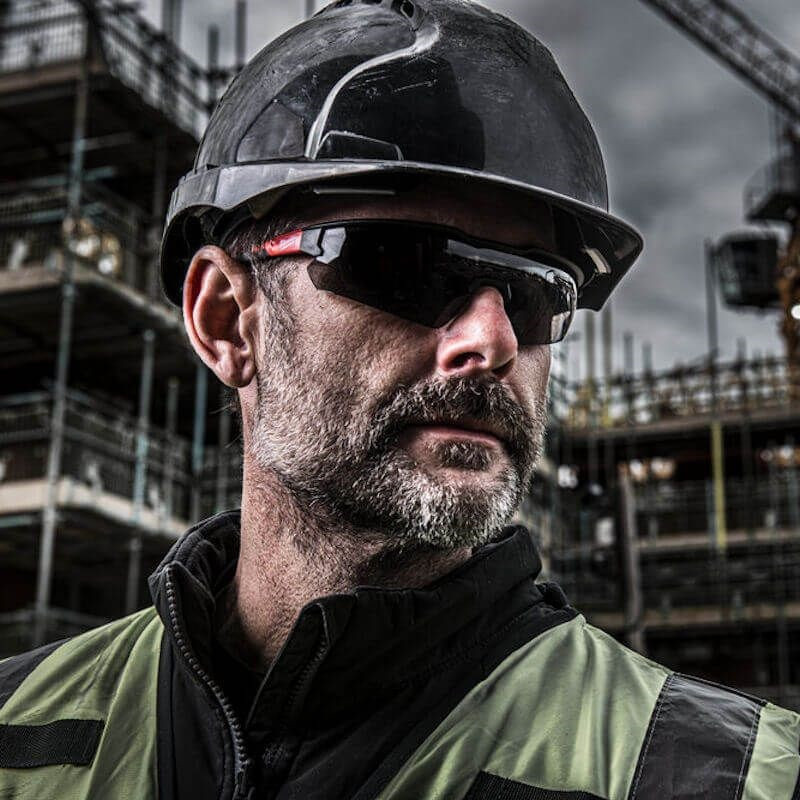 عینک ایمنی میلواکی مدل 8764 عینک ایمنی میلواکی مدل 8764