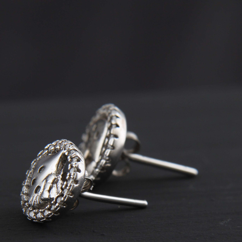 گوشواره نقره زنانه بازرگانی میلادی طرح کیتی فانتزی ابکاری رادیوم نگین برلیان بدون ریزش کد GZN_356