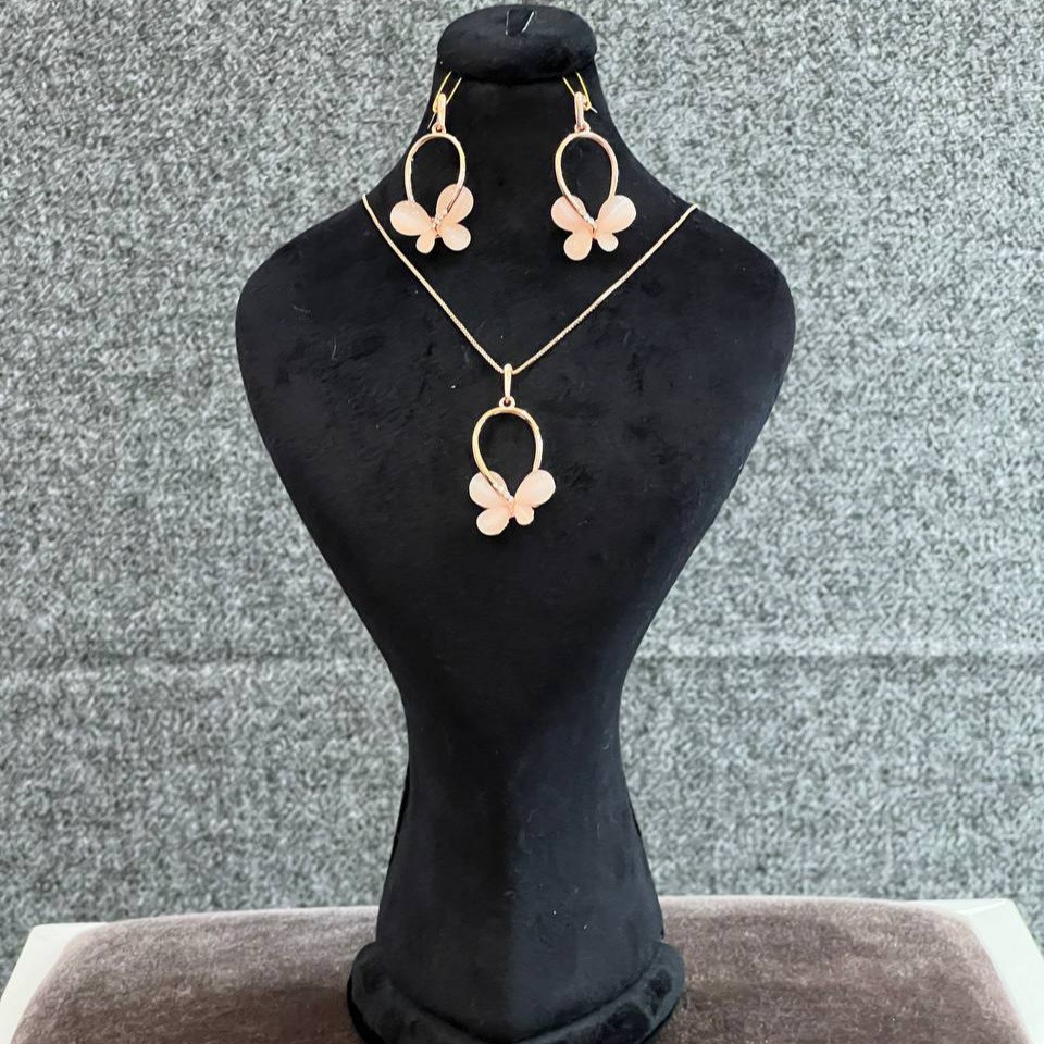 نیم ست زنانه وینویز مدل stop 6655