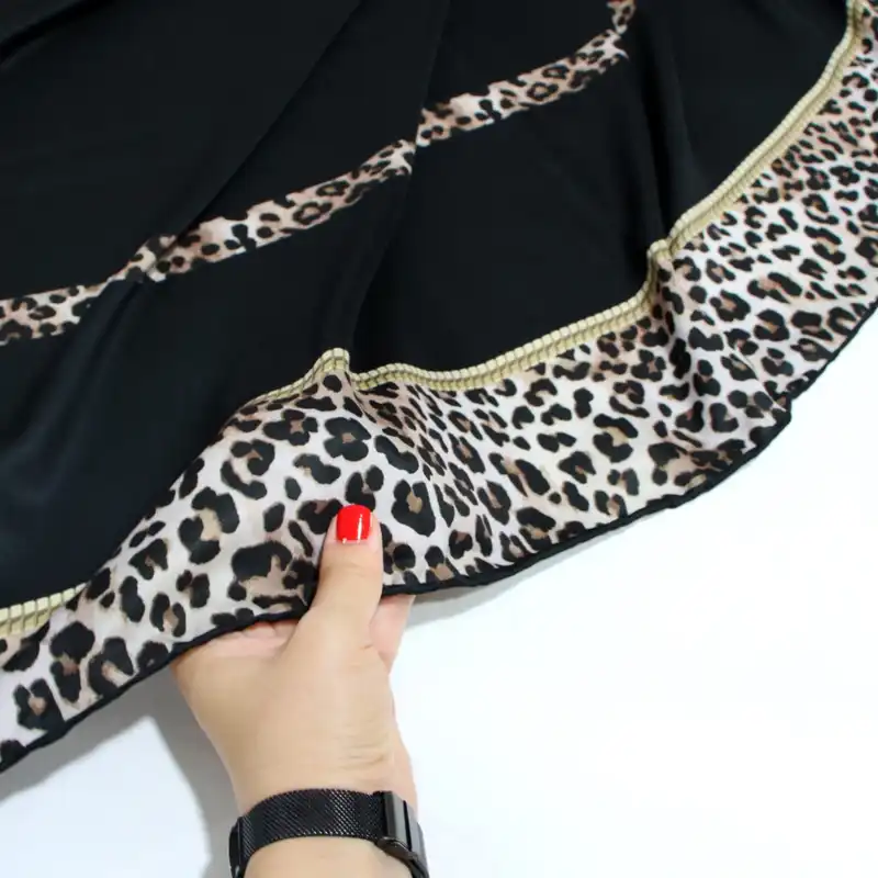 روسری زنانه مدل ابریشم جدید لاکچری قواره 140 با پترن پلنگی کد ana-9025