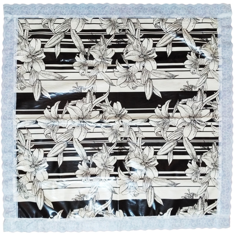 سفره پلاستیکی کرم مشکی مدل دو نفره سایز 75×77