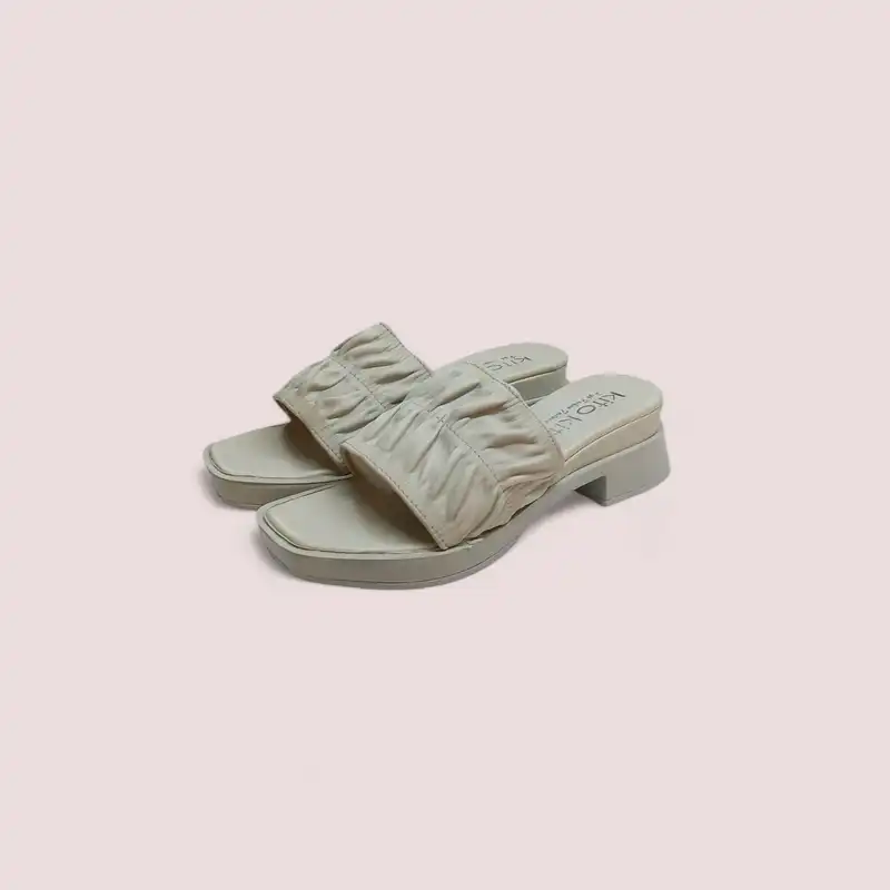 صندل زنانه مدل AYCEL