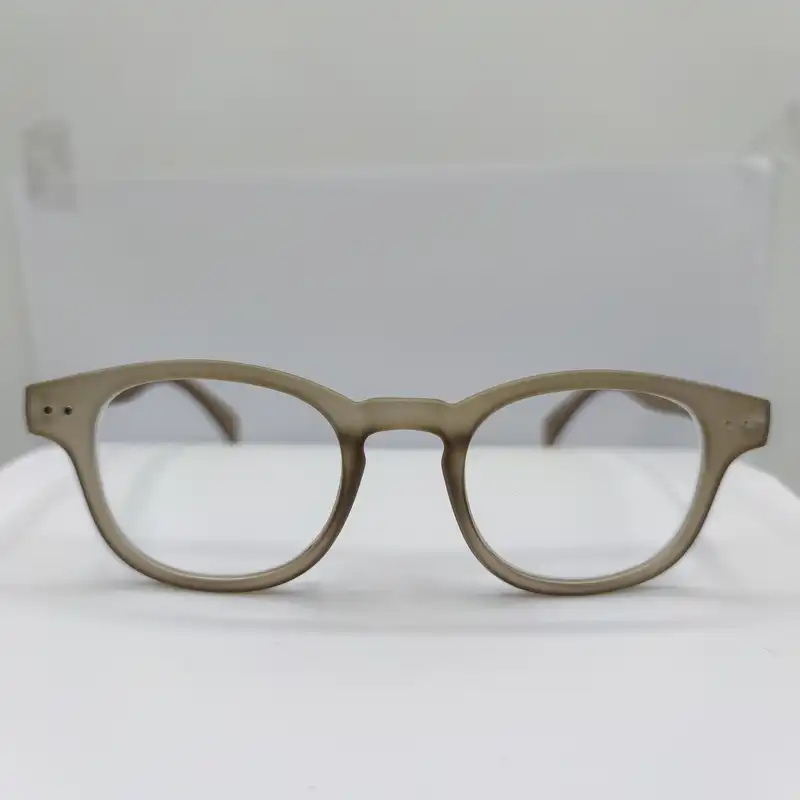 فریم عینک طبی مدل استکهلم