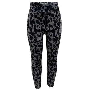 لگینگ ورزشی زنانه مدل 321