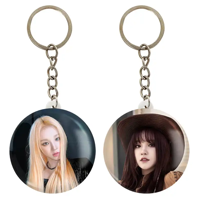 جاکلیدی خندالو مدل یوکی گروه جی آیدل GIdle کد 1950519510 مجموعه 2 عددی