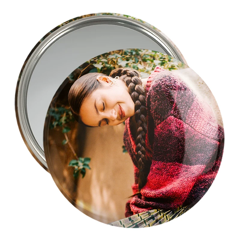 آینه جیبی خندالو مدل اولیویا رودریگو Olivia Rodrigo  کد 19269