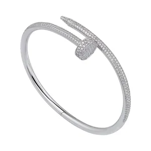 دستبند النگویی نقره طرح میخ کد B956