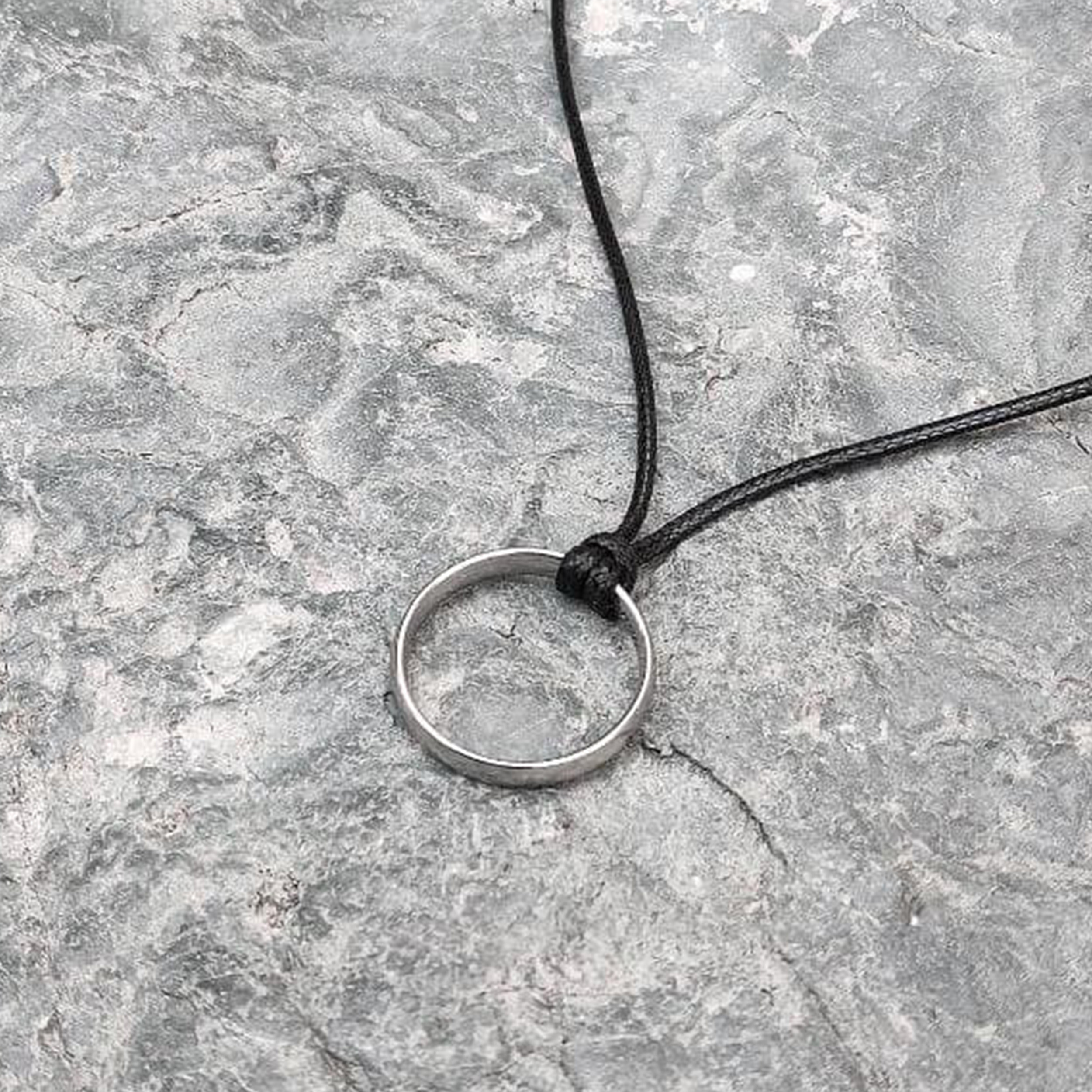 گردنبند لیردا مدل حلقه اسم فریبا کد AR 0292