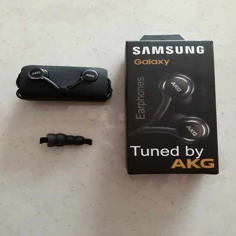 هندزفری مدل galaxy s10
