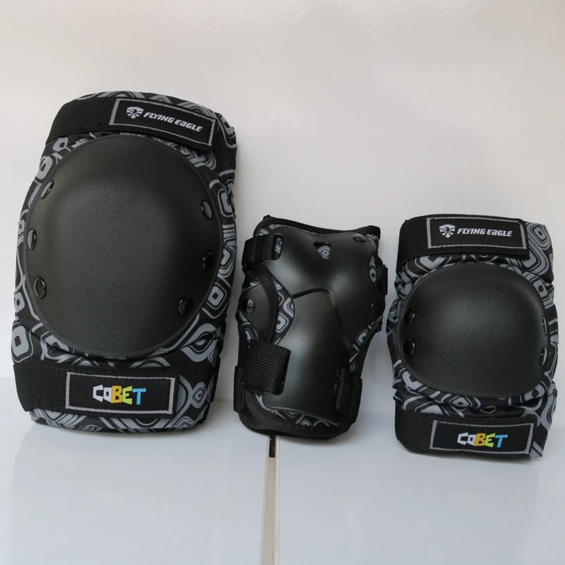 عکس شماره 7 : اسکیت کفشی فلاینگ ایکل مدل s5s سایز38 تا 42 به همراه لوازم ایمنی و کلاه ایمنی