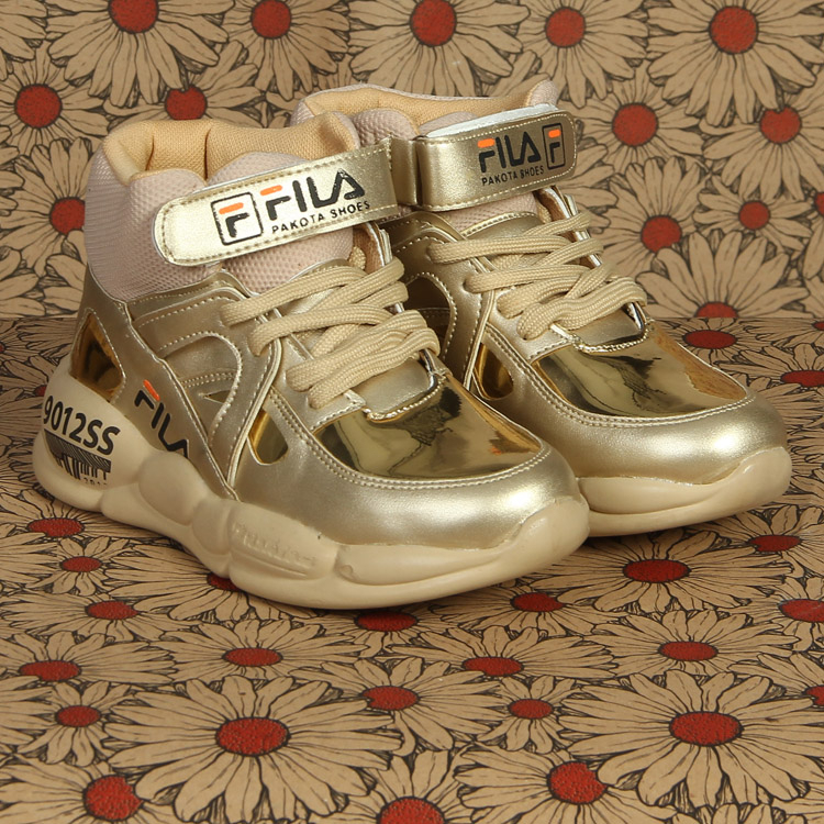 کفش مخصوص پیاده روی بچگانه کد 9012