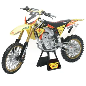 موتور بازی نیو ری مدل Suzuki RM-Z 450