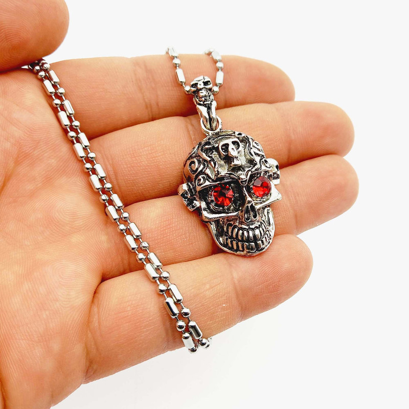 گردنبند مردانه طرح جمجمه و نگین مدل 613GAM