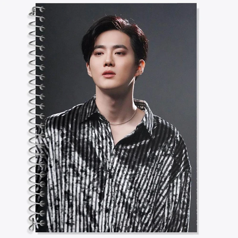 دفتر زبان 50 برگ خندالو مدل دو خط طرح سوهو گروه اکسو EXO کد 13497