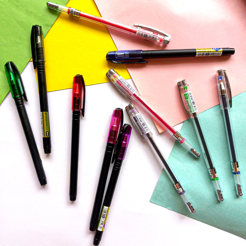 خودکار و روان نویس مدل ژل رنگی به همراه غلط گیر مجموعه 13 عددی