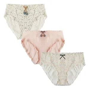 شورت زنانه مدل ضد تعریق مجموعه سه عددی