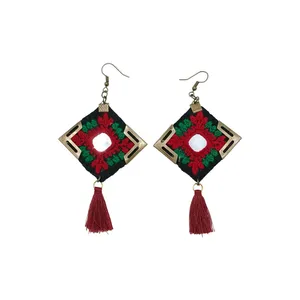 گوشواره سوزن‌دوزی طرح گیشو