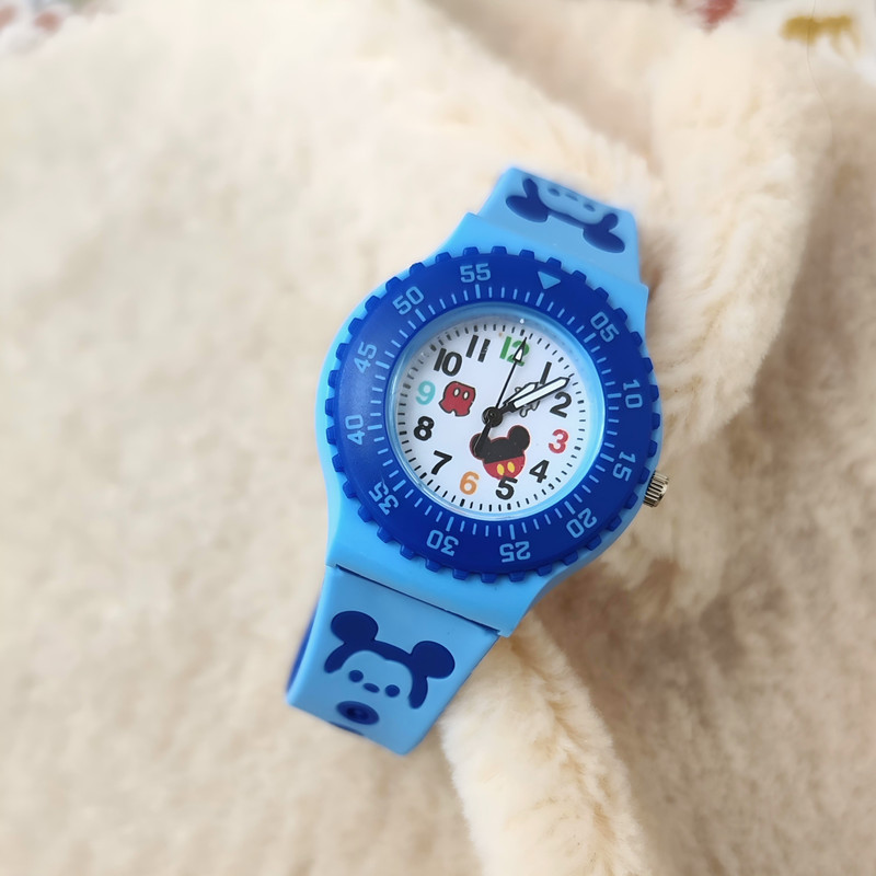 ساعت مچی عقربه ای بچگانه مدل عروسکی