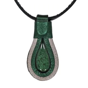 گردنبنددست ساز زنانه  مدل چشم زمردچرم طبیعی