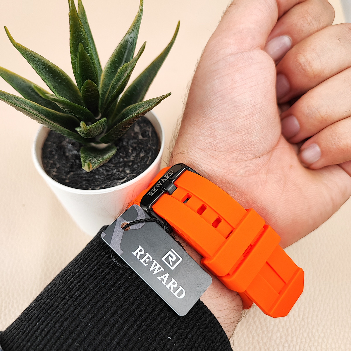 ساعت مچی عقربه‌ای مردانه ریوارد مدل 83046M