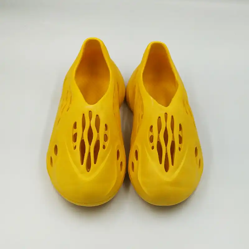 کفش ساحلی مدل 1927927 رنگ زرد