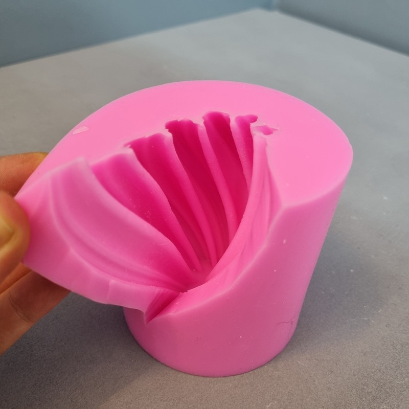 قالب شمع مدل گوي اسپيرال کد 08cm