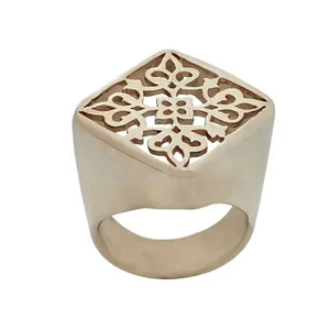 انگشتر نقره زنانه کد 105