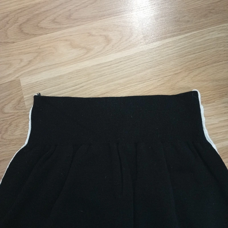 عکس شماره 3 : ست پلیور و دامن زنانه مدل 21155