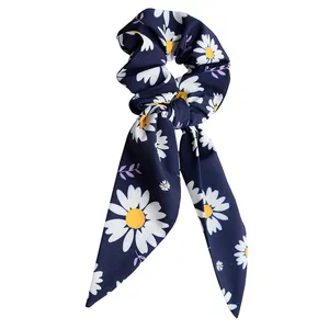 کش مو زنانه دلنار گالری مدل اسکرانچی بابونه و برگ