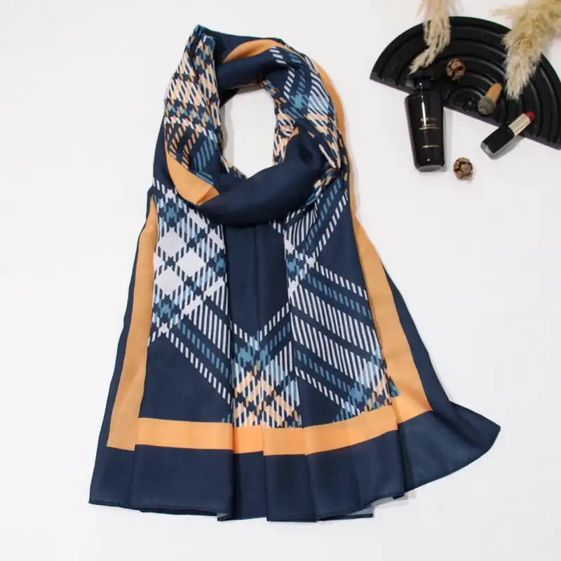 شال زنانه مدل نخی جدید طرح چهارخونه کد ana-2897